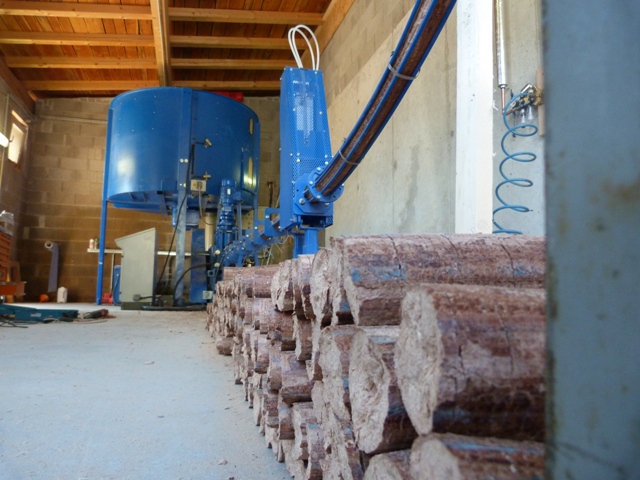 Mechanische_Brikettpresse36